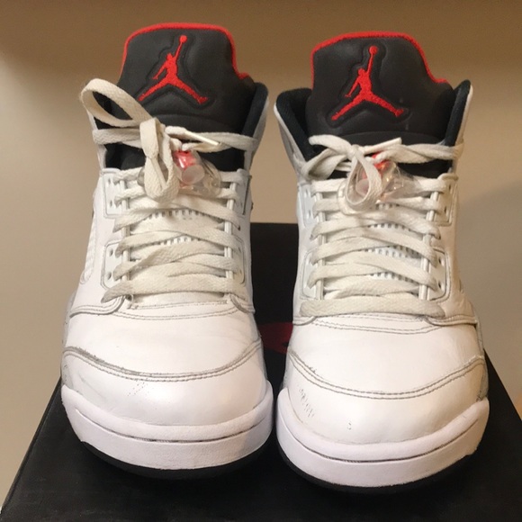 Authentic Air Jordan 5 Retro - Picture 2 of 5